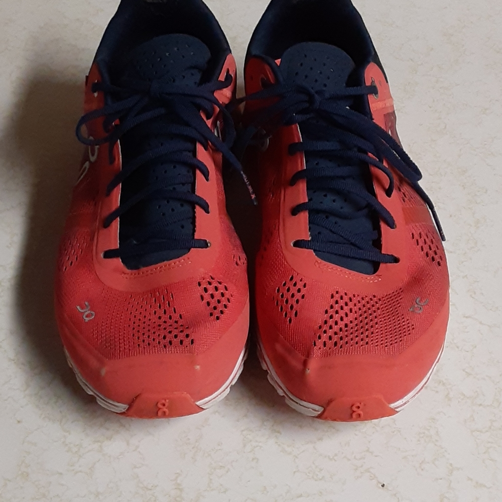 Womens Size 10 Swiss Engineering Cloudflow Sneaker - image 2